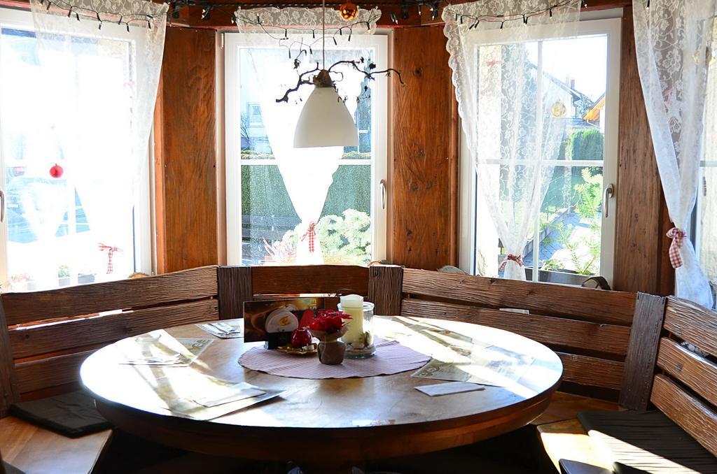 Hotel "Cafe Verkehrt" - Wellcome Motorbiker, Berufsleute Und Reisende Im Schwarzwald Oberhof  Luaran gambar